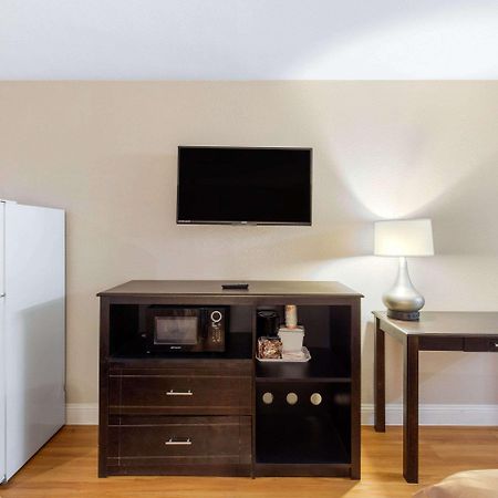 Quality Inn And Suites Port Arthur Nederland Εξωτερικό φωτογραφία
