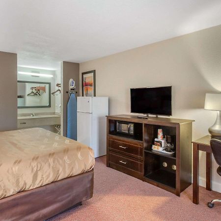 Quality Inn And Suites Port Arthur Nederland Εξωτερικό φωτογραφία