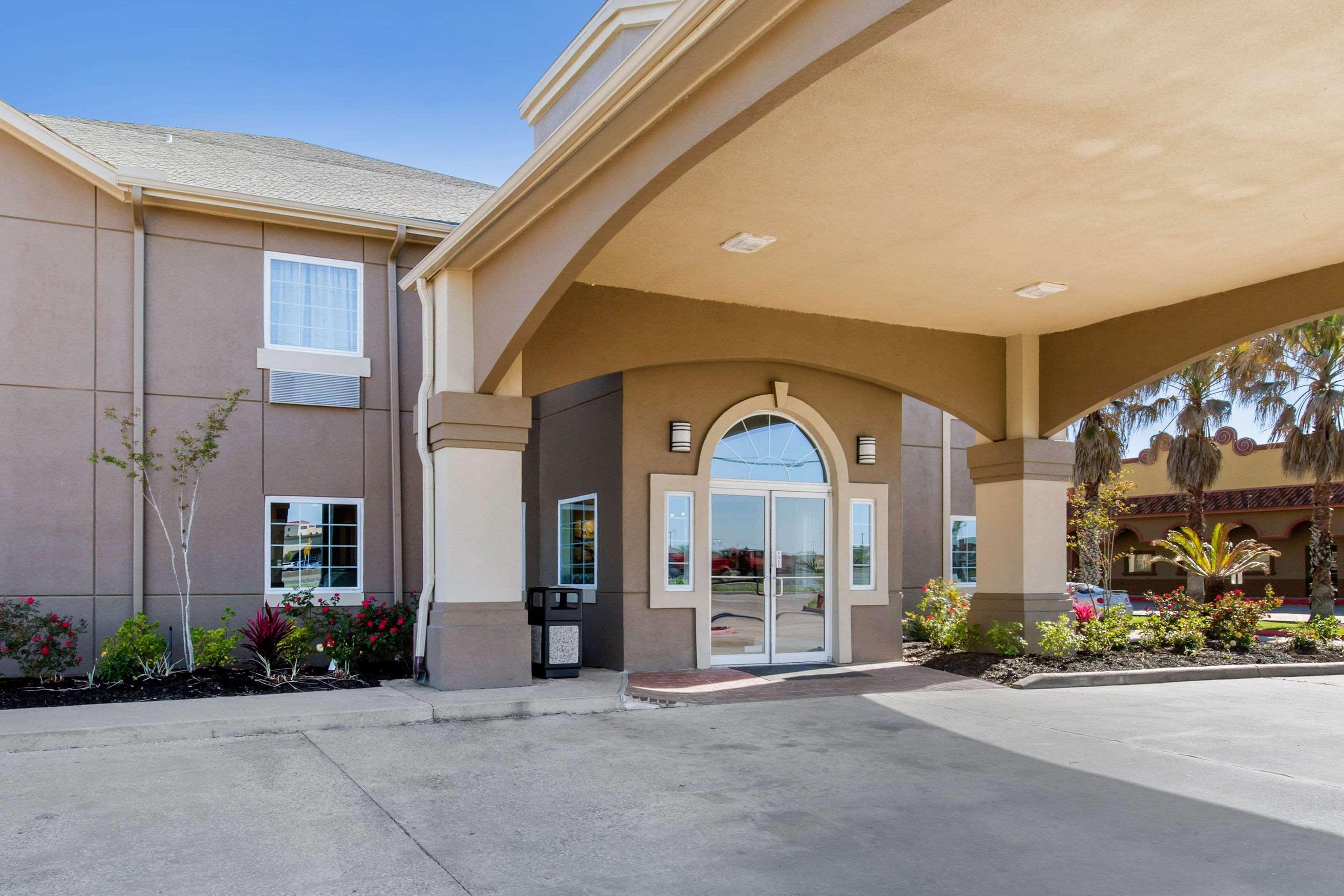 Quality Inn And Suites Port Arthur Nederland Εξωτερικό φωτογραφία